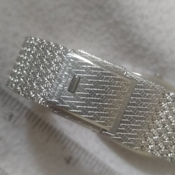 Vintage Waltham silver quartz watch time piece - Picture 5 of 9